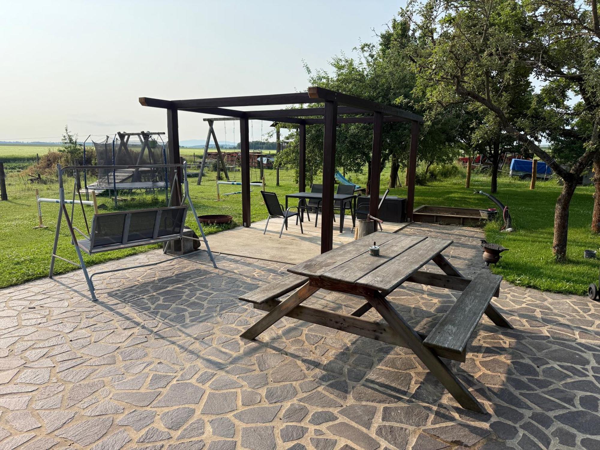 Penzion - Apartman Prestavlky Trsice Luaran gambar
